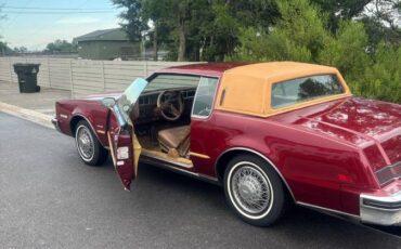 Oldsmobile-toronado-1979-red-4