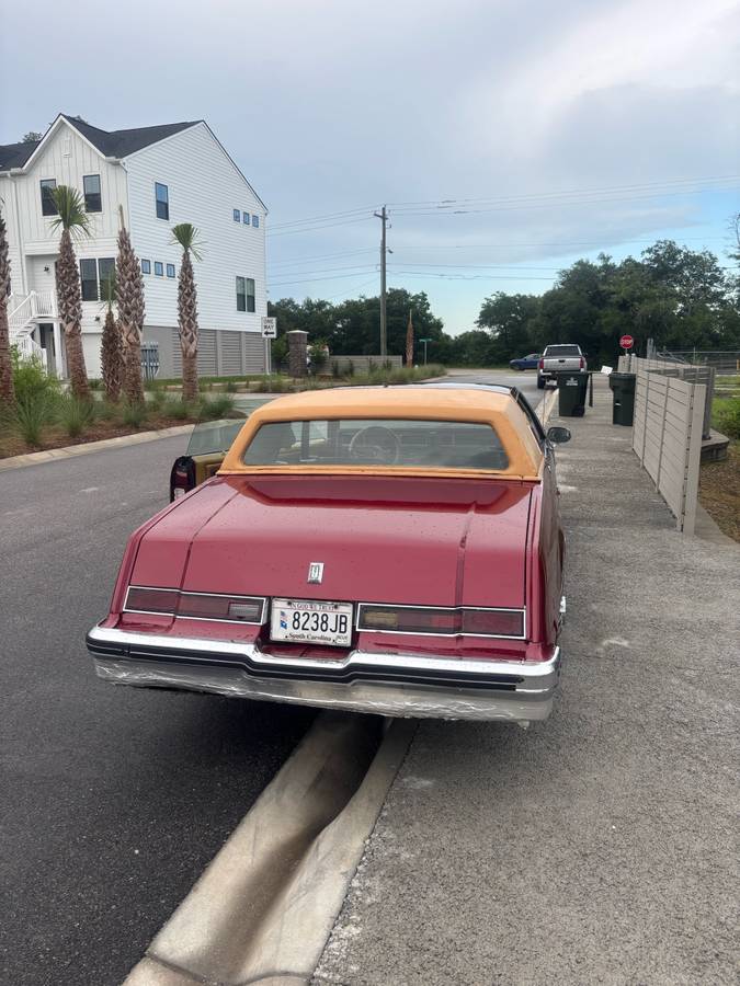 Oldsmobile-toronado-1979-red-5
