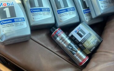 Oldsmobile-toronado-1979-red-7