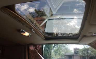 Oldsmobile-toronado-1985-custom-10