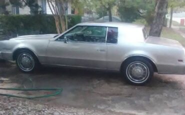 Oldsmobile-toronado-1985-custom-5