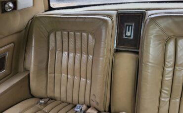 Oldsmobile-toronado-1988-3