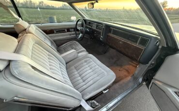 Oldsmobile-toronado-brougham-1983-grey-11