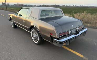Oldsmobile-toronado-brougham-1983-grey