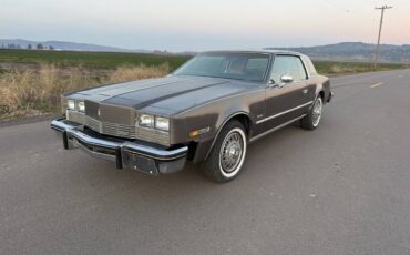 Oldsmobile-toronado-brougham-1983-grey-4