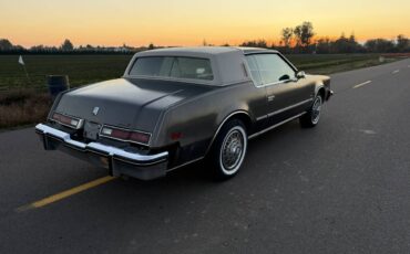 Oldsmobile-toronado-brougham-1983-grey-7