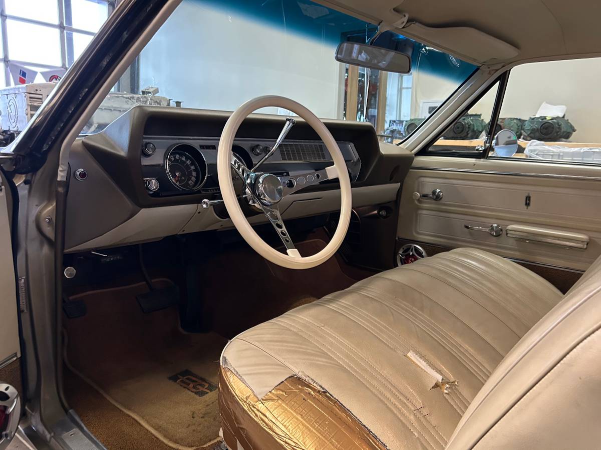 Olsdmobile-cutlass-1967-1