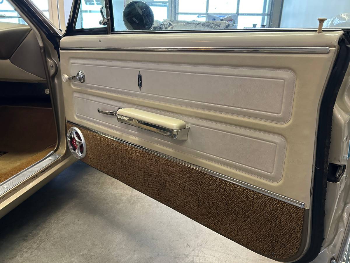 Olsdmobile-cutlass-1967-7