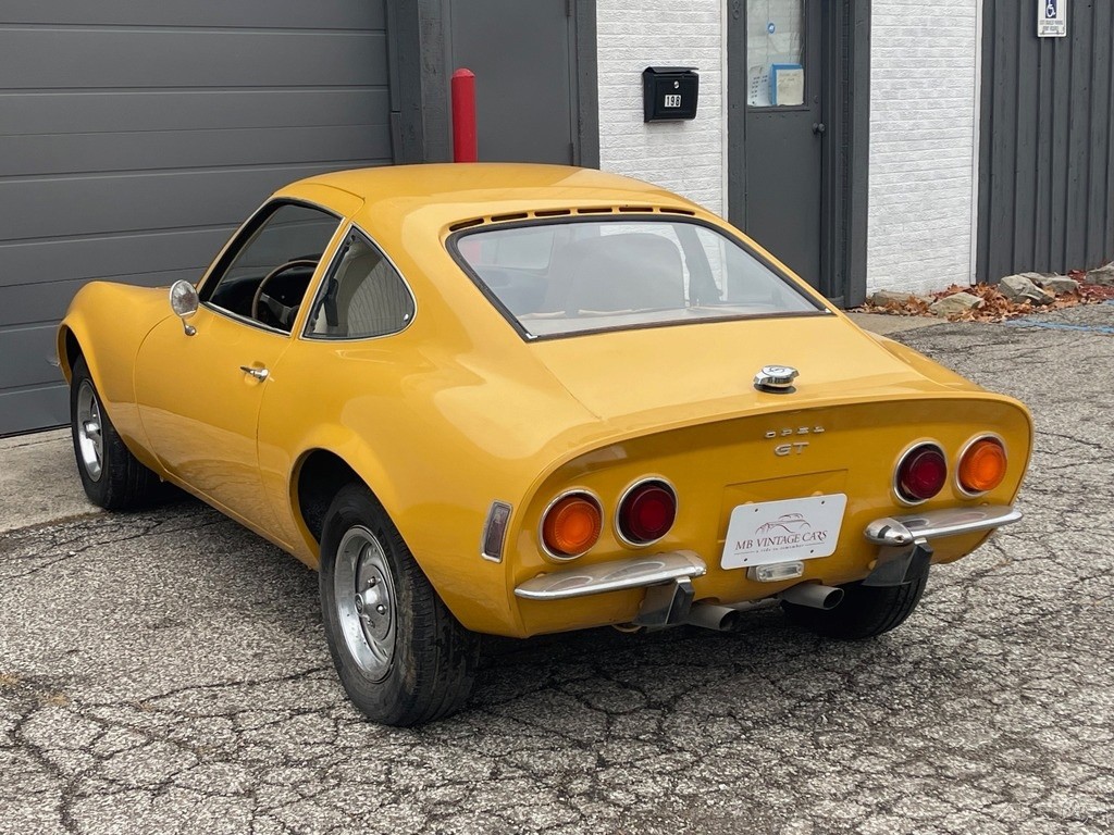 Opel-GT-1969-3
