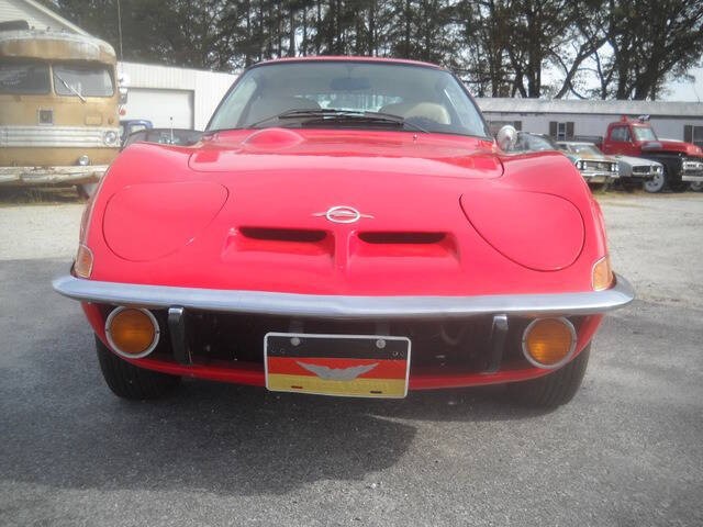 Opel-GT-1972-Coupe-2