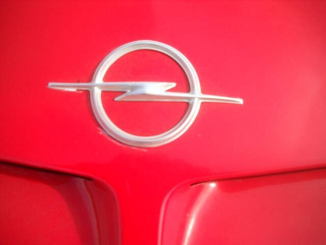 Opel-GT-1972-Coupe-23