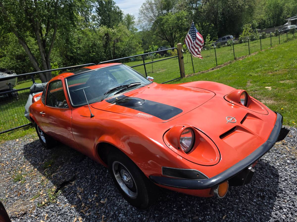 Opel-gt-1972-orange