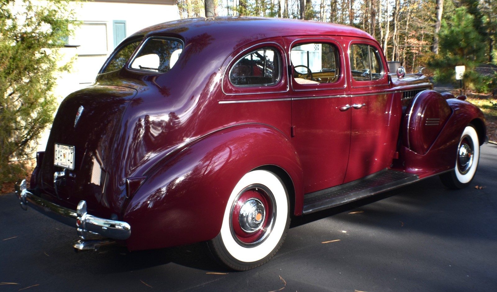 Packard-120-1940-Sedan-10
