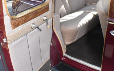 Packard-120-1940-Sedan-26