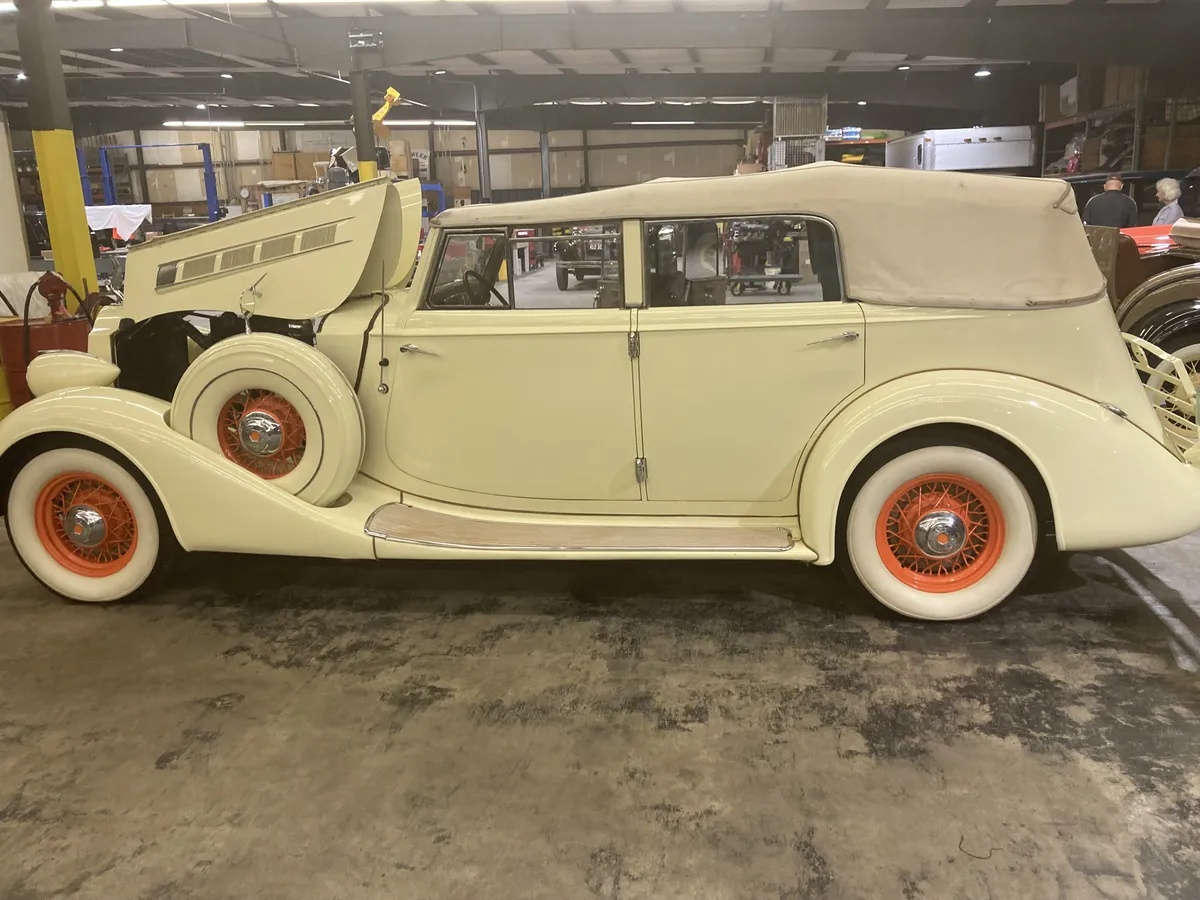 Packard-1403-1936-Cream-Brown