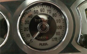 Packard-1937-Sedan-15