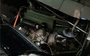 Packard-1937-Sedan-20