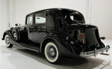 Packard-1937-Sedan-7