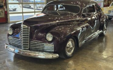 Packard-clipper-custom-street-ro-1947-purple-126