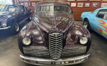 Packard-clipper-custom-street-ro-1947-purple-198