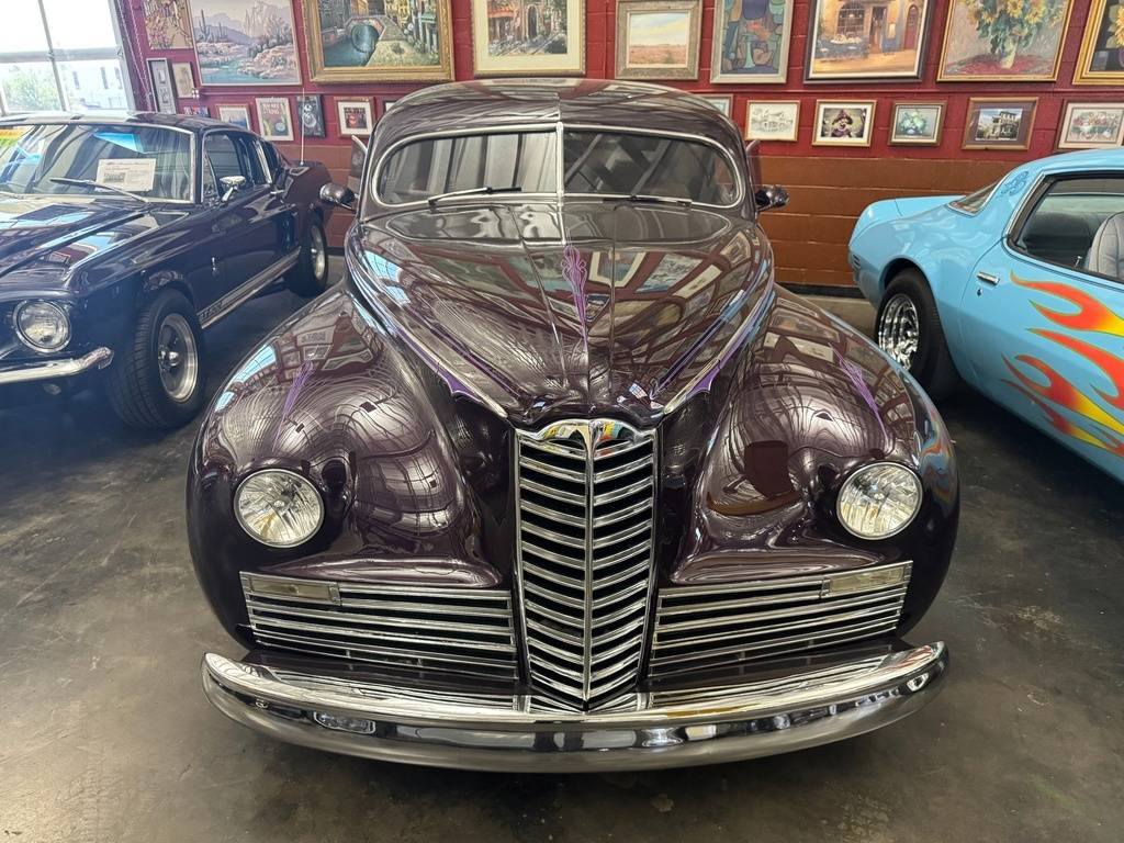 Packard-clipper-custom-street-ro-1947-purple-205