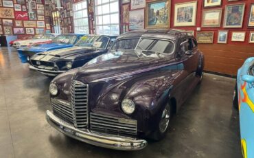Packard-clipper-custom-street-ro-1947-purple-9