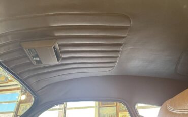 Packard-clipper-custom-street-ro-1947-purple-93