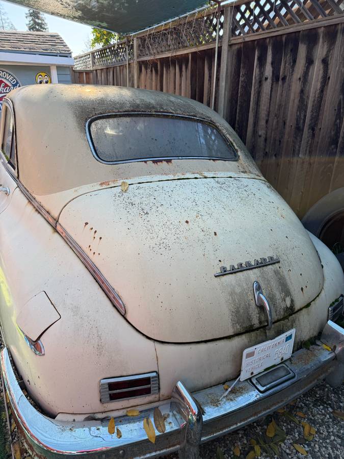 Packard-deluxe-1948-yellow-5