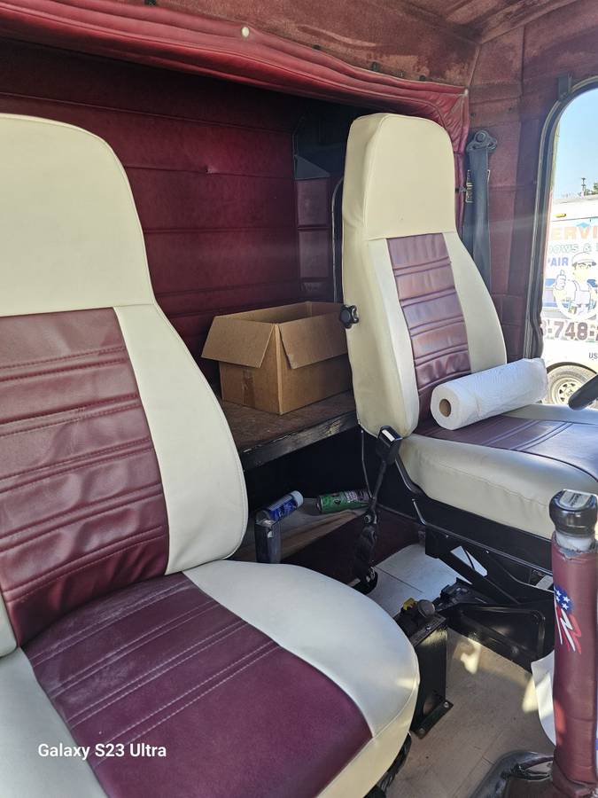 Peterbilt-377-diesel-1994-custom-9