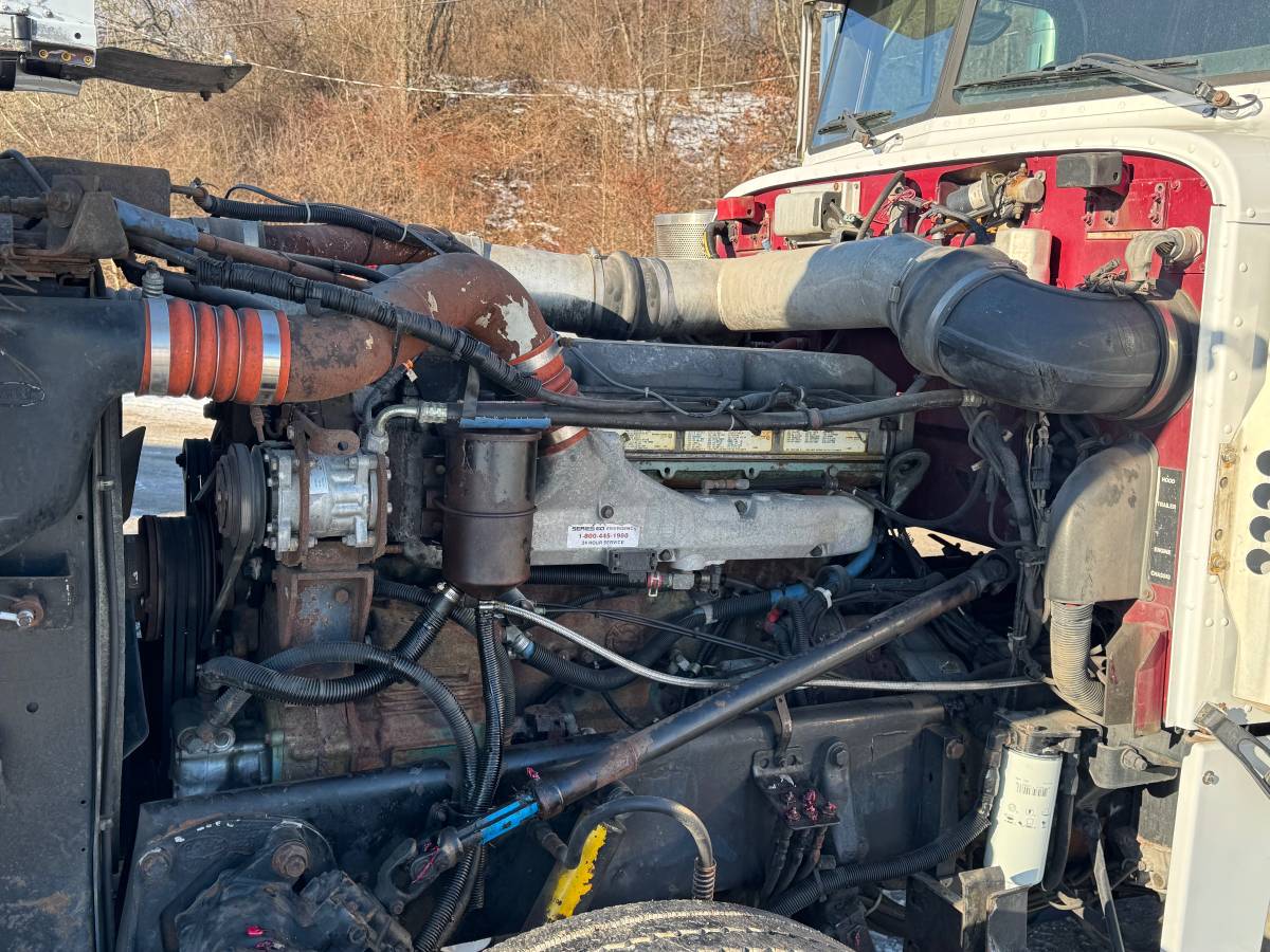 Peterbilt-379-diesel-1996-white-10