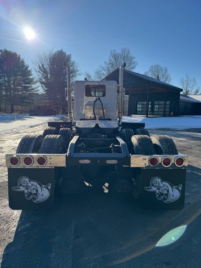 Peterbilt-379-diesel-1996-white-12