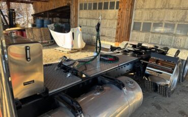 Peterbilt-379-diesel-1996-white-14