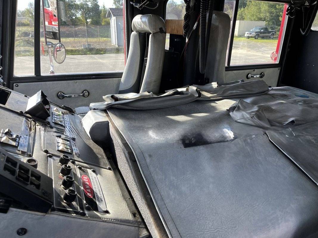 Pierce-saber-diesel-1994-red-14