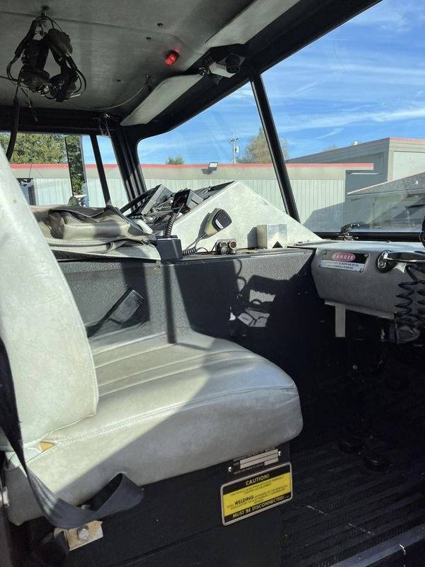 Pierce-saber-diesel-1994-red-16