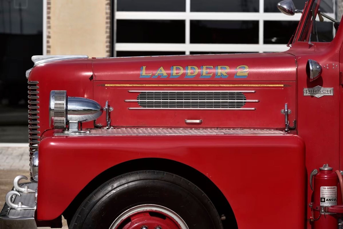 Pirsch-Aerial-Ladder-1960-Other-10