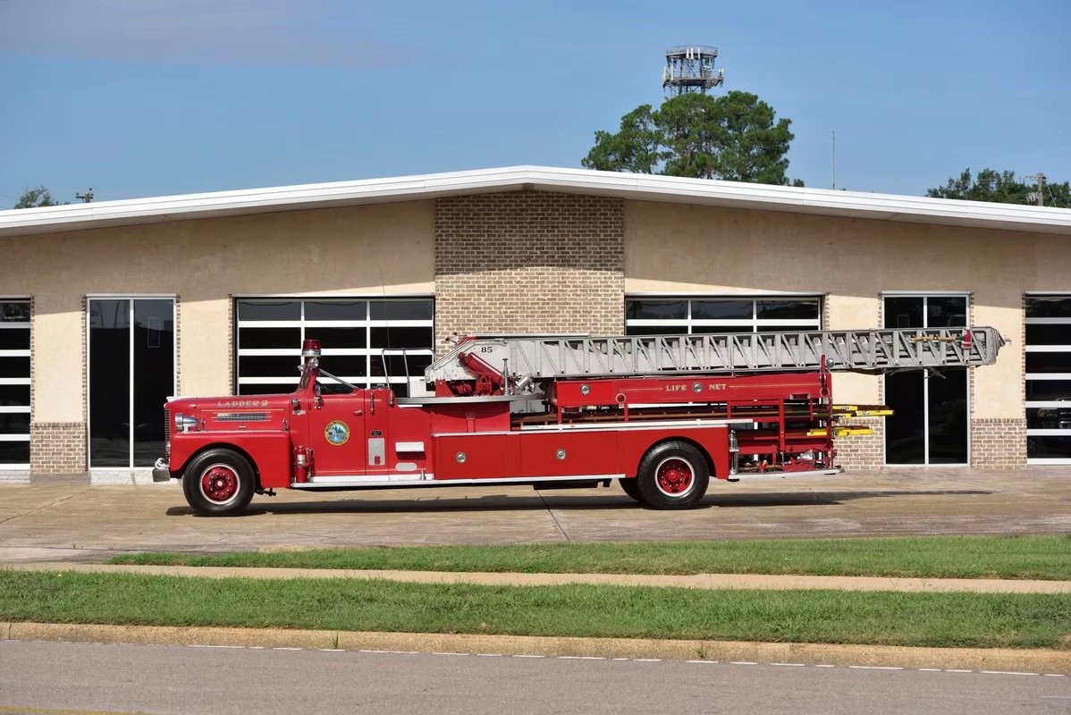 Pirsch-Aerial-Ladder-1960-Other-14