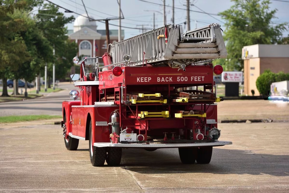 Pirsch-Aerial-Ladder-1960-Other-16