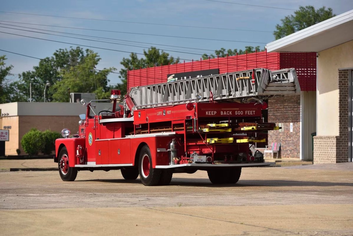 Pirsch-Aerial-Ladder-1960-Other-17