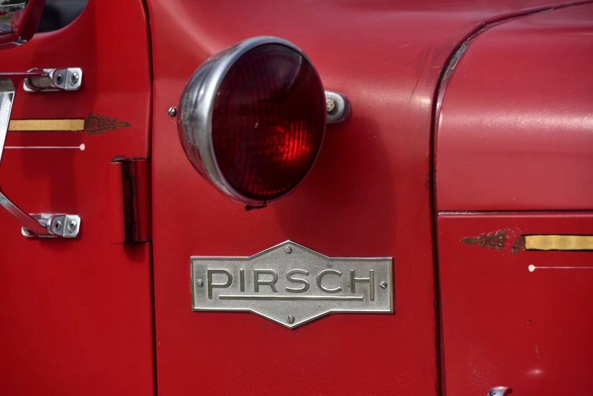 Pirsch-Aerial-Ladder-1960-Other-19