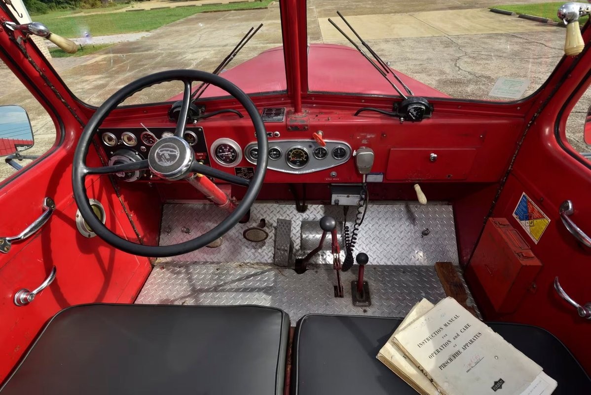 Pirsch-Aerial-Ladder-1960-Other-25