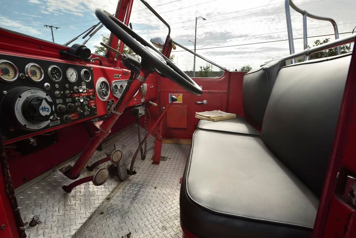 Pirsch-Aerial-Ladder-1960-Other-27