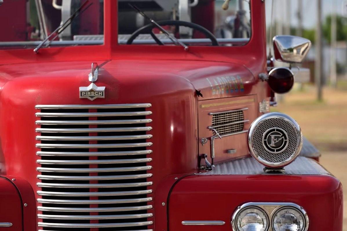 Pirsch-Aerial-Ladder-1960-Other-5