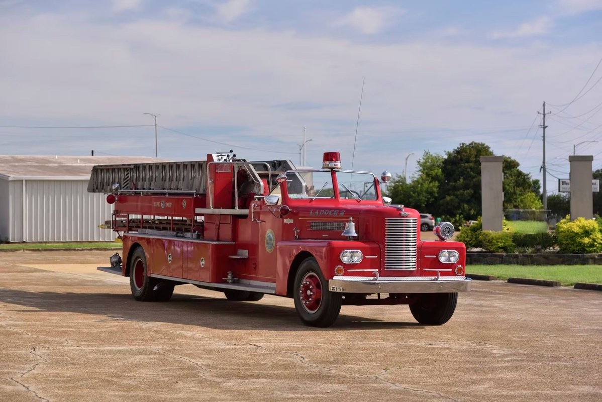 Pirsch-Aerial-Ladder-1960-Other-6
