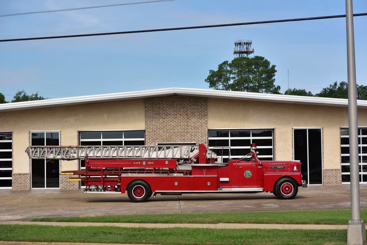 Pirsch-Aerial-Ladder-1960-Other-7
