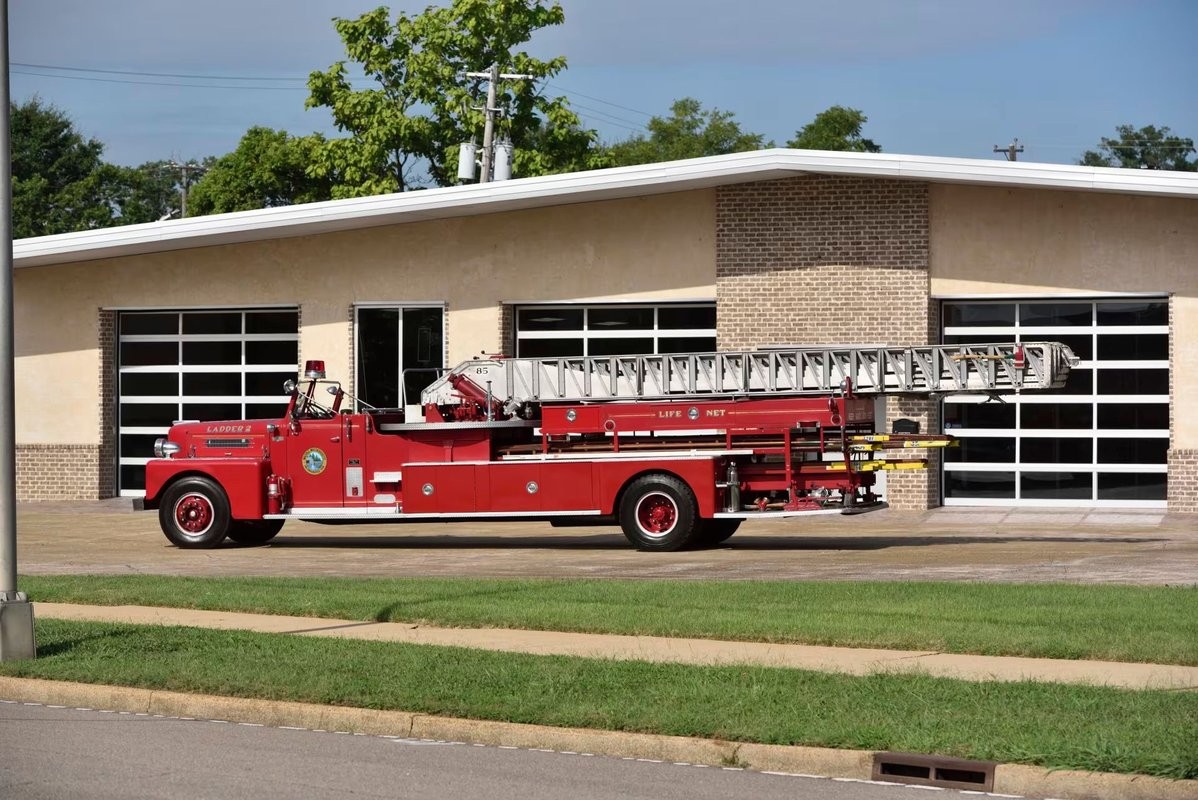 Pirsch-Aerial-Ladder-1960-Other-9