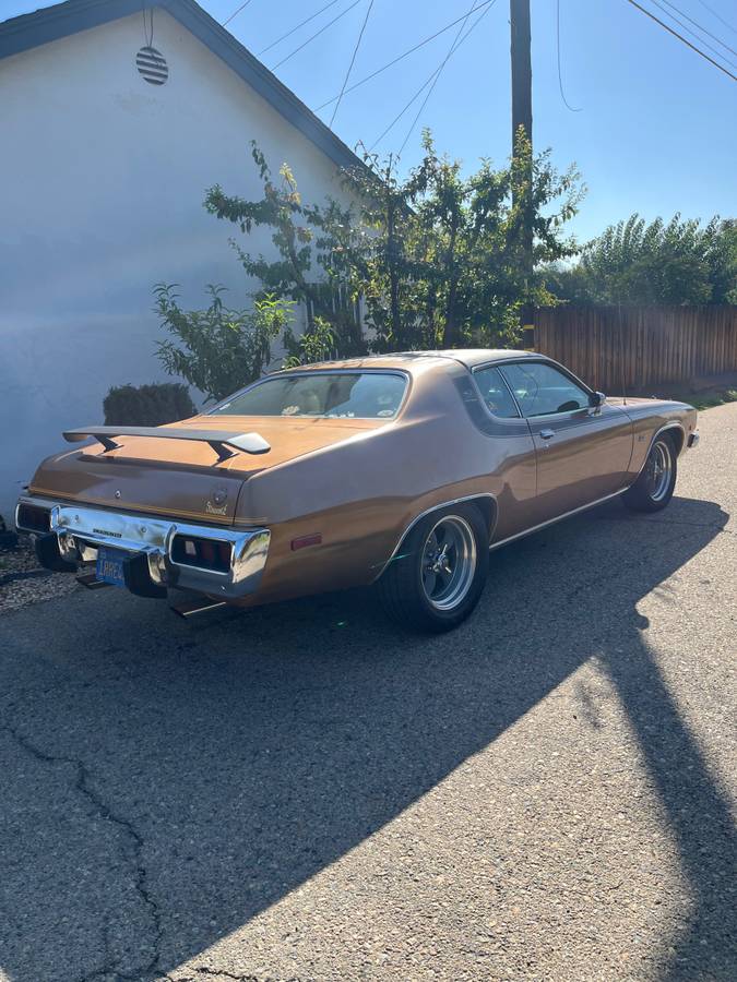 Plymouth-1974-brown-3