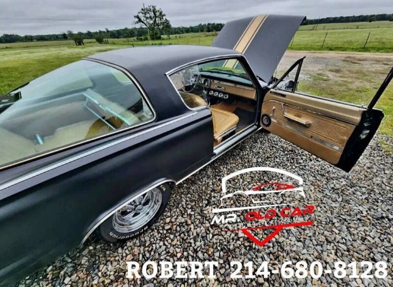 Plymouth-Barracuda-1965-Coupe-2