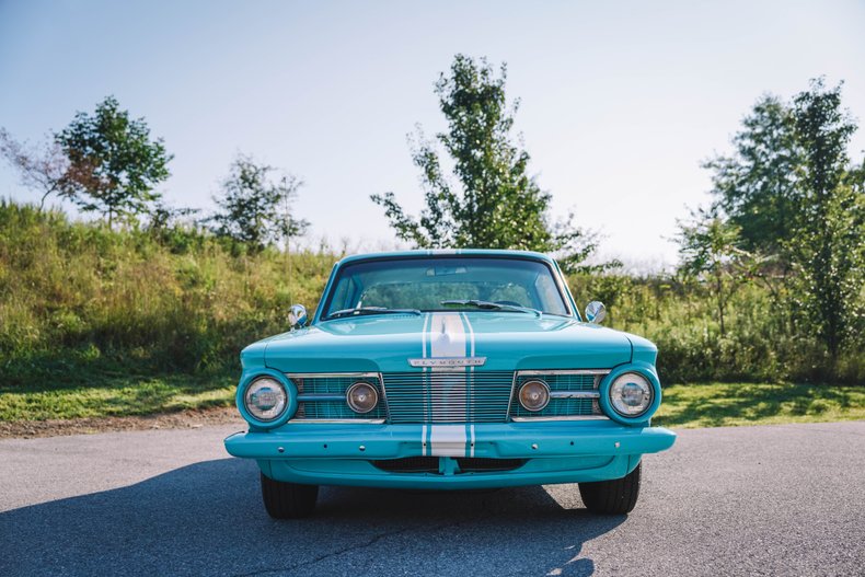 Plymouth-Barracuda-1965-Turquoise-TurquoiseWhite-14