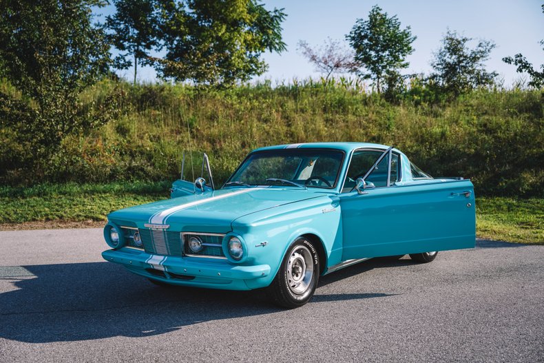 Plymouth-Barracuda-1965-Turquoise-TurquoiseWhite-15
