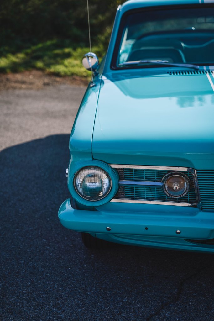 Plymouth-Barracuda-1965-Turquoise-TurquoiseWhite-29